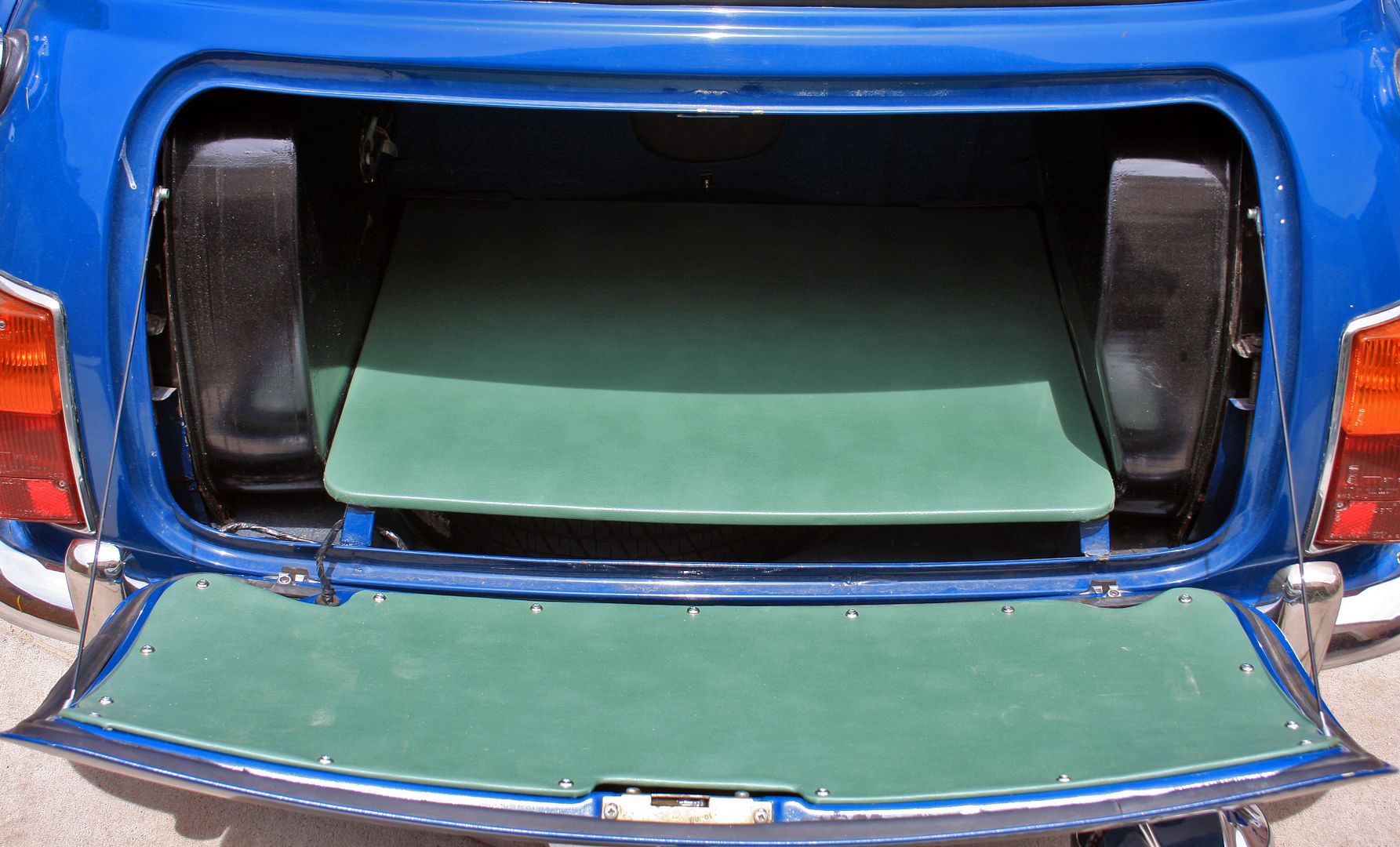 Boot lid liner North American Motoring